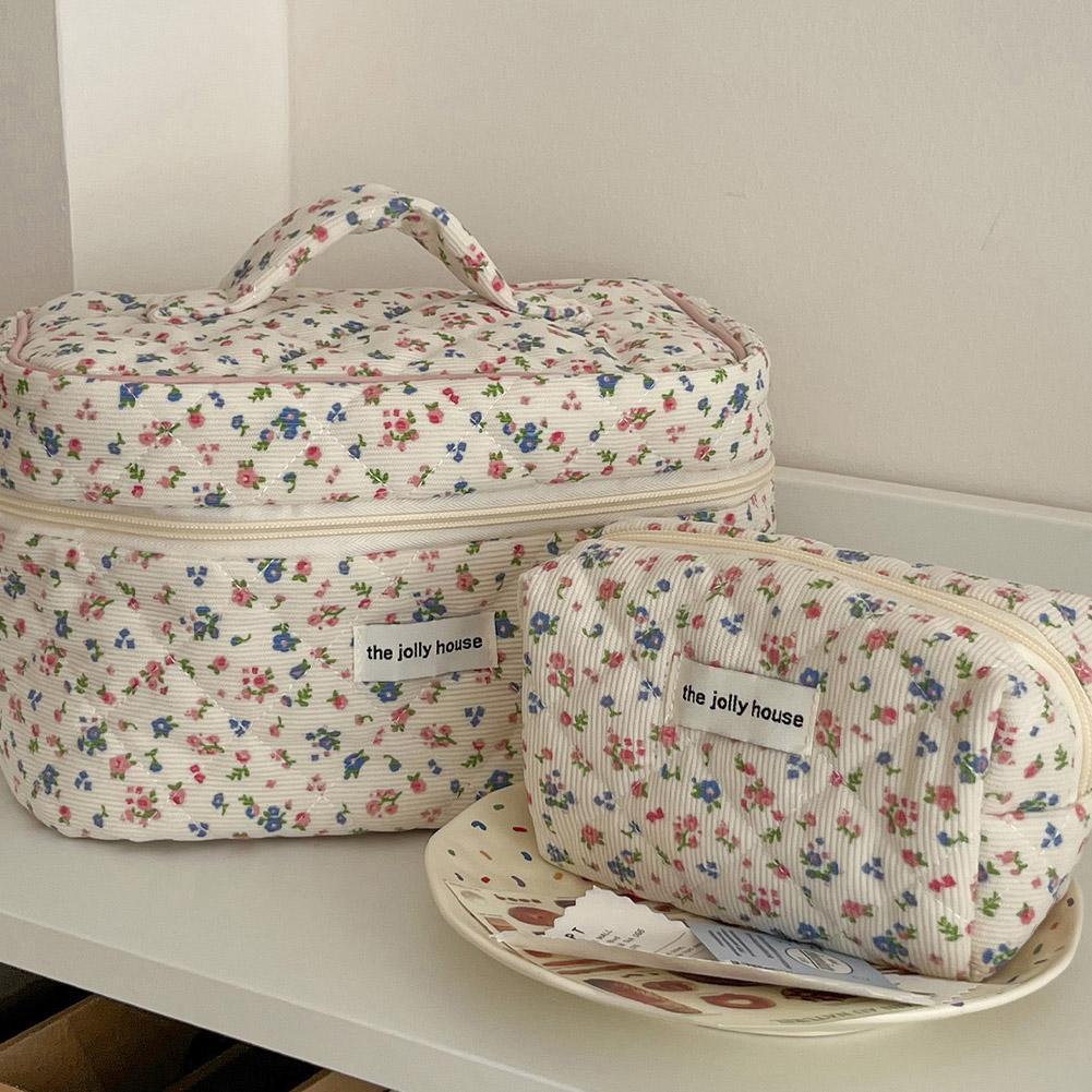 Beauty Preservation Makeup Bag - Vintage Blumenmuster Gesteppte Kosmetiktasche Tragbare Baumwoll-Kosmetikorganizer-Tasche